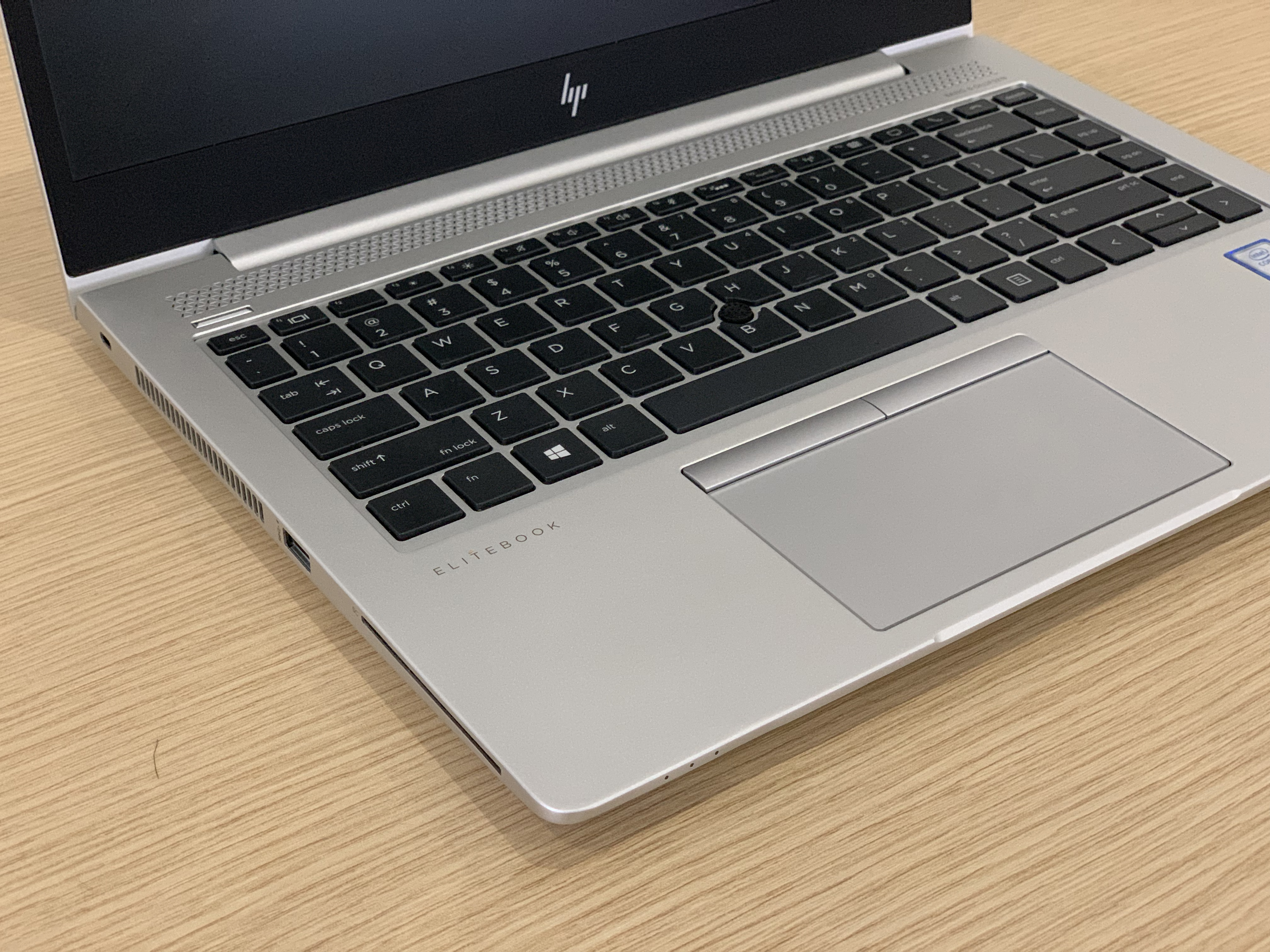 HP EliteBook 840 G5-9.jpg